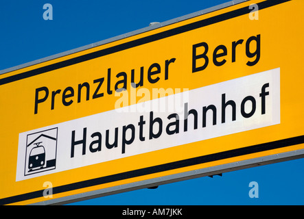 Schild in der Nähe des Hauptbahnhofs, Berlin, Deutschland Stockfoto