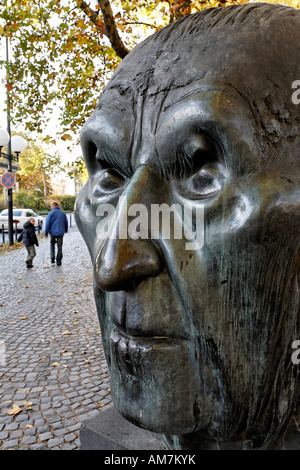 Adenauer Denkmal, Bundeschancelor Place, Bonn, NRW, Deutschland, Stockfoto