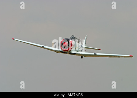 North American in 6D Harvard III Registrierung G-EMLH Stockfoto