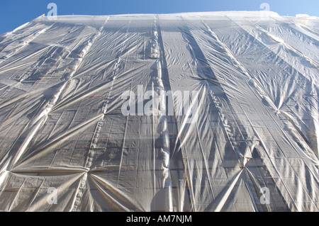 Gerüste mit Plane, Ummantelung Stockfoto