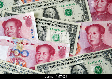 Mischung aus Währung fest, Chinesischer Renminbi Yuan und US-Dollar Stockfoto