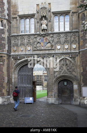 Eingang zum Kings College, Universität Cambridge, England Stockfoto