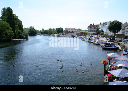 Blick oberhalb des Flusses Themse von Henley auf Themse Straßenbrücke 1 Stockfoto