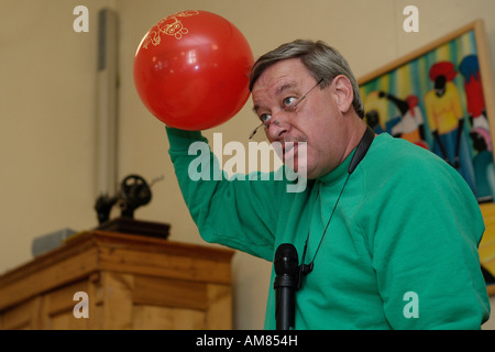 Pro Gymnasium, Christoph Biemann aus "Sterben Sendung Mit der Maus" (Educational TV) Stockfoto