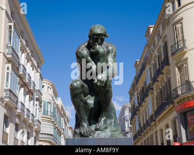 Der Denker des französischen Künstlers Auguste Rodin ausgestellt in Calle Larios Malaga Spanien Dezember 2007 Stockfoto