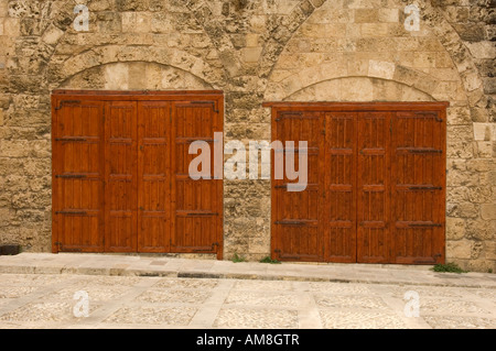 Closed Shops am alten Markt von Byblos, Libanon Stockfoto