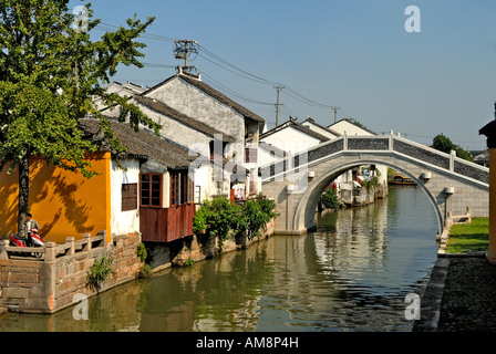 Alte Brücke Tongli Canal Stonetown China Stockfoto