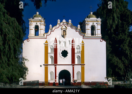 Kirche in der Nähe von Tule Baum Bundesstaat Oaxaca Mexico Stockfoto