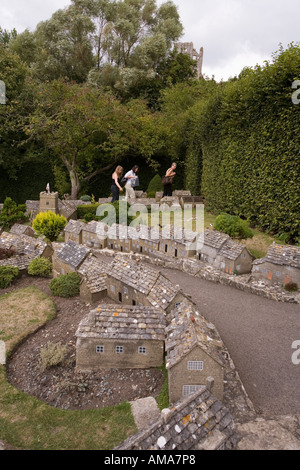 UK Dorset Corfe Castle Dorfhäuser Modell Besuch Stockfoto