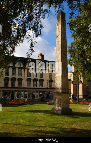 Obelisk errichtet von Richard Beau Nash der Besuch und die Heilung der Prinz von Orange 1734 Orange Grove Badewanne Somerset England zu gedenken. Stockfoto