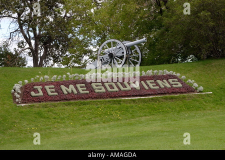 Kanonen und Je Me Souviens Zeichen innerhalb der Zitadelle Québec Kanada Stockfoto