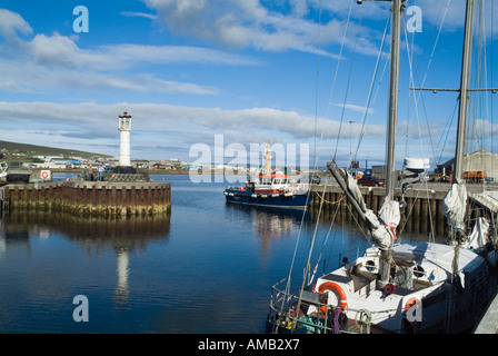 dh Kirkwall Hafen KIRKWALL ORKNEY Kirkwall Angelboote/Fischerboote neben Kai Seite Hafeneinfahrt Stockfoto