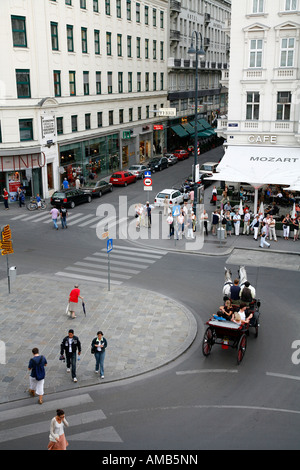 Aug 2008 - Blick auf eine Straße im Zentrum von Wien-Österreich Stockfoto
