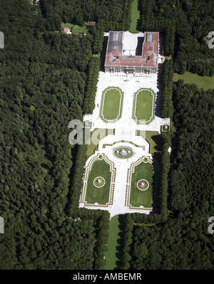 Neues Schloss (New Palace) Herrenchiemsee mit Brunnen (Build 1878-1885), Deutschland, Bayern, Priem Stockfoto