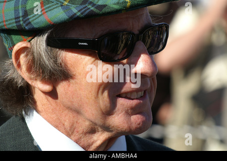 Sir Jackie Stewart interviewt in Goodwood Stockfoto