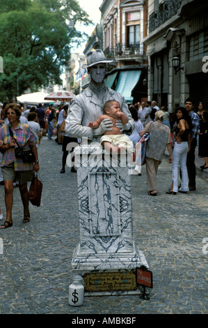 Buenos Aires Streetartist in San Telmo Stockfoto