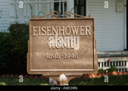 Bronze Zeichen zum Gedenken an Boyhood Home von Präsident Dwight D Eisenhower EIsenhower Presidential Center Abilene Kansas Stockfoto