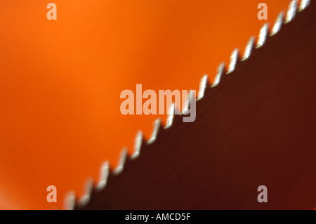 Werkzeuge Werkzeug Zähne Metall gezackten Rand horizontal Stockfoto