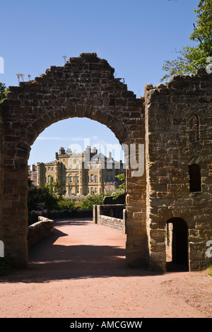 Die ruinierten Arch, Culzean Castle, Ayrshire, Schottland Stockfoto