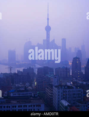 City Skyline bei Nacht Stockfoto