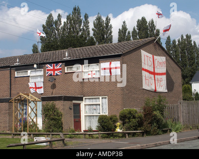 Bournville Birmingham England Fußball Fans Haus dekoriert während WM Stockfoto