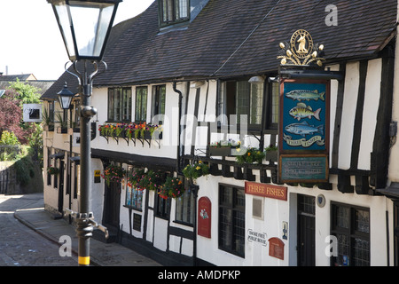 Die drei Fische traditionellen schwarzen und weißen Holz Kneipe in Shrewsbury, Shropshire Stockfoto