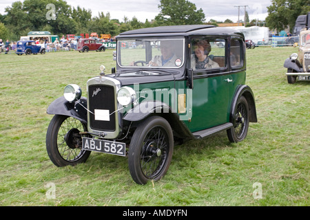 Oldtimer Austin 7 Saloon-Motorwagen der 1930er Jahre Moreton Agrarmesse 2007 UK Stockfoto