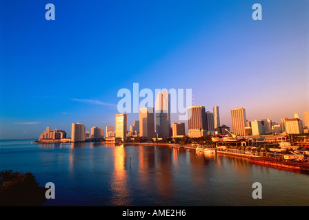 City Skyline bei Sonnenaufgang Miami, Florida, USA Stockfoto