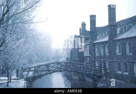 Großbritannien, Cambridge, Mathematische Brücke über den Fluss Cam Stockfoto