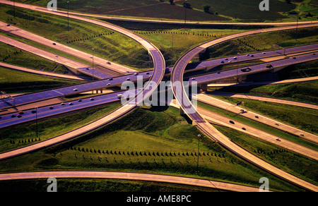 Luftaufnahme des Autobahn-Überführung Stockfoto