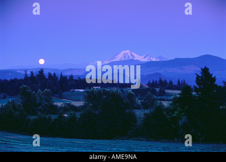 Mount Baker in der Abenddämmerung Washington, USA Stockfoto