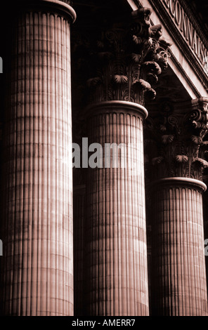 Säulen auf dem Pantheon in Paris, Frankreich Stockfoto