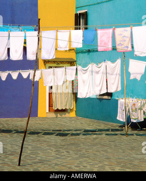 Wäsche auf Wäscheleinen, Insel Burano, venezianische Lagune, Italien Stockfoto