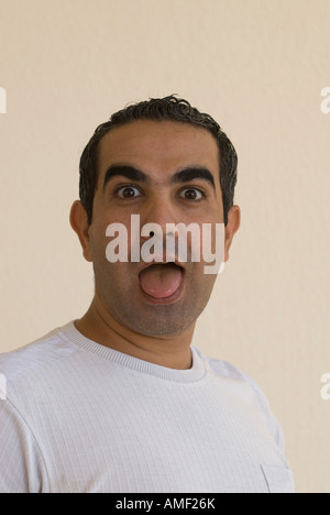 Arabische Mann schockiert Stockfoto