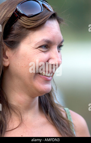 Applying Amerikanerin. Stockfoto