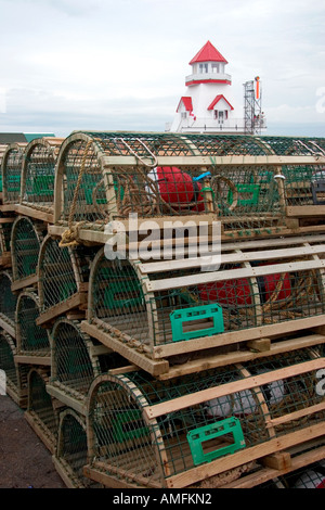 Hummerfallen auf Parlee, Heimat der weltweit größten Hummer, New Brunswick, Kanada. Stockfoto