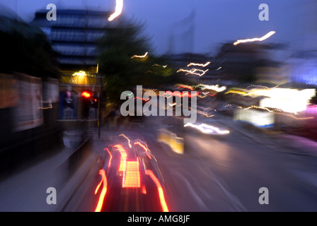 Bewegungs-Bild in Chalk Farm Road Camden Town London Stockfoto