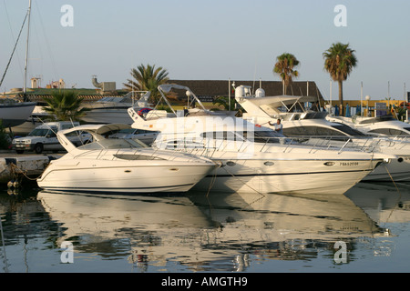 Hafen Puerto Cabopino August 2006 Stockfoto