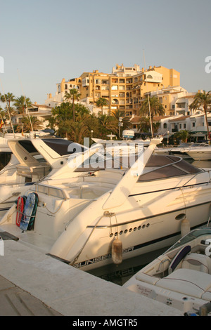 Hafen Puerto Cabopino August 2006 Stockfoto