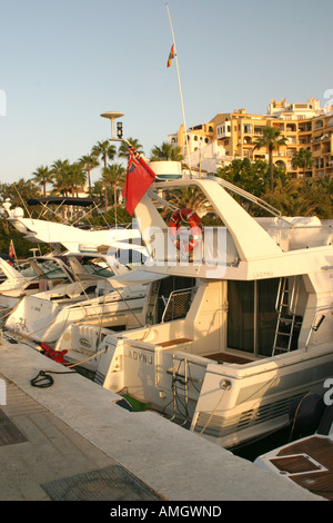 Hafen Puerto Cabopino August 2006 Stockfoto