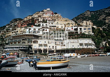 Häuser am Hang, Positano, Amalfiküste, Kampanien, Italien Stockfoto