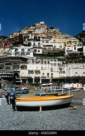 Häuser am Hang, Positano, Amalfiküste, Kampanien, Italien Stockfoto