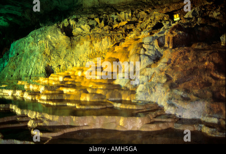 Yamaguchi, Japan Akiyoshidai-Quasi-Nationalpark, Eingang Zur Karsthöhle Stockfoto