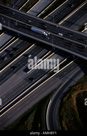Luftaufnahme des Autobahn-Überführung, Autobahnen, 407 und 400, Ontario, Kanada Stockfoto