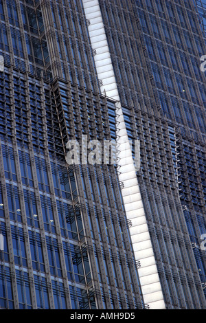 Nahaufnahme Detail Außenfassade der Jinmao Tower in Shanghai Stockfoto