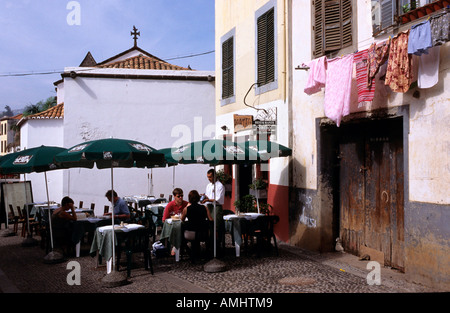 Portugal, Madeira, Funchal, Lokal in der Rua de Santa Maria Beim Forte de San Tiago Stockfoto