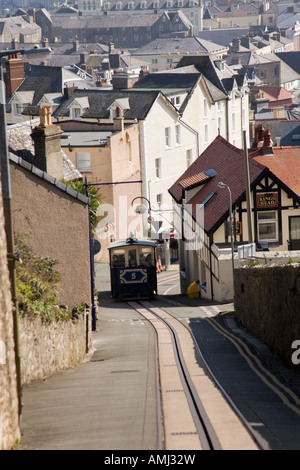 Straßenbahn auf der viktorianischen Straßenbahn Klettern auf den Great Orme an LLandudno, North Wales, Vereinigtes Königreich Stockfoto