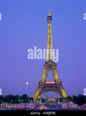 Eiffelturm von Chaillot Palast bei Nacht Paris Frankreich Stockfoto