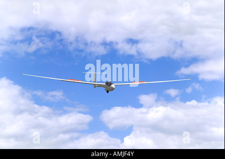 Modernen Segelflugzeugen im Flug ins Land kommen Stockfoto