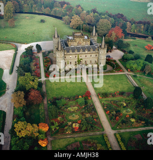 Inveraray Castle Garden im Herbst Schottland Luftbild nach Hause zum Duke of Argyll Stockfoto